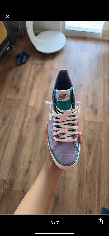 38,5 Beden Nike sneaker