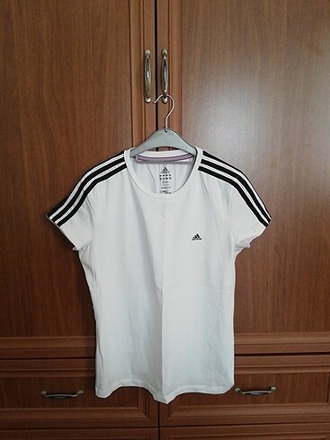 Adidas tshırt