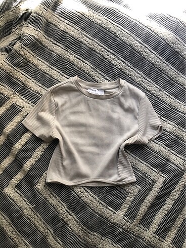 Bershka crop top