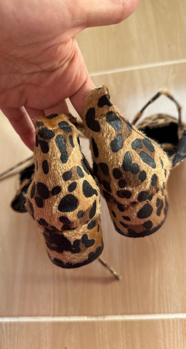 Kürklü Leopar Desenli Kadın Hasır Topuklu Ayakkabı - Görsel 2