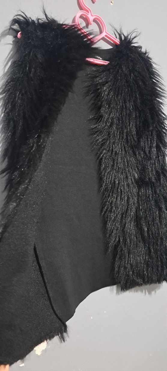 Siyah Kürklü Kadın Midi Yelek - Görsel 3