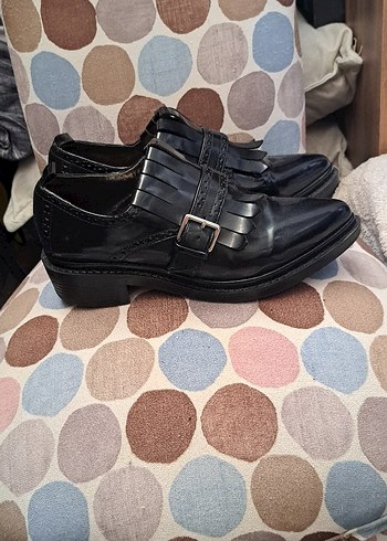 Siyah Deri Tokalı Kadın Klasik Ayakkabı - Görsel 4