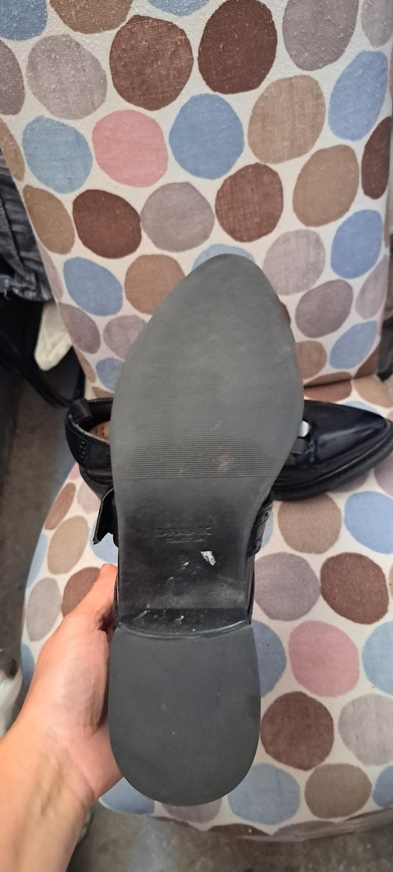 Siyah Deri Tokalı Kadın Klasik Ayakkabı - Görsel 3