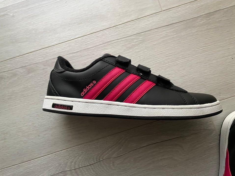 Adidas spor ayakkabı - Görsel 2