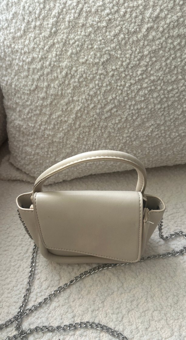 Zincir Detaylı Bej Deri Kadın Çanta - Görsel 2