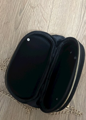 Zincir Detaylı Siyah Süet Yılan Desenli Çanta - Görsel 5