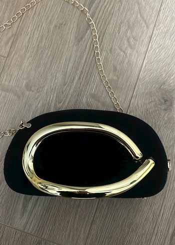 Zincir Detaylı Siyah Süet Yılan Desenli Çanta - Görsel 2