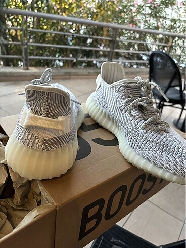 43 Beden YEEZY STATIC