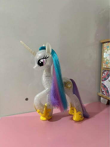 CELESTIA VE PINKIEPIE İLAN
