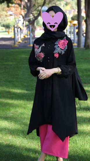 Aplike işlemeli tunik