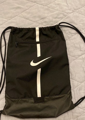 Nike Siyah Fermuarlı Spor Sırt Çantası