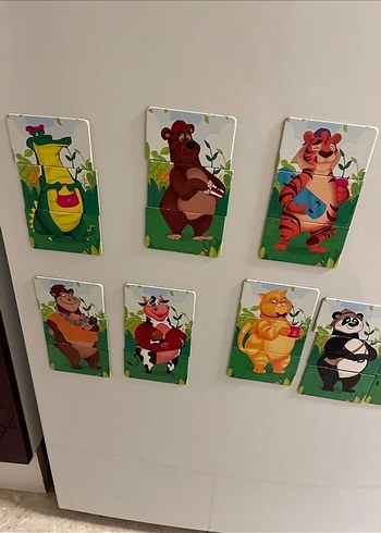 Diğer Çocuklar için Renkli Hayvan Puzzle Seti