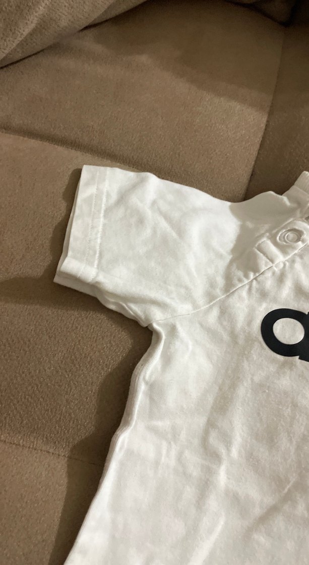 Adidas Beyaz Kısa Kollu Tişört - Görsel 3