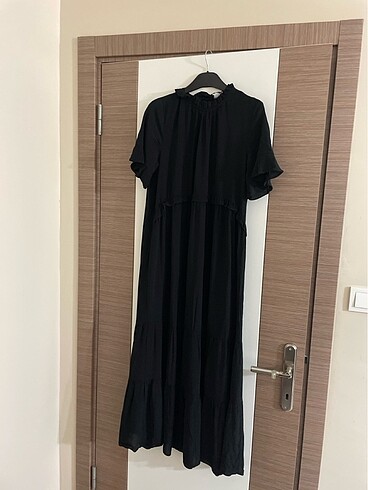 Next Uzun Siyah Elbise