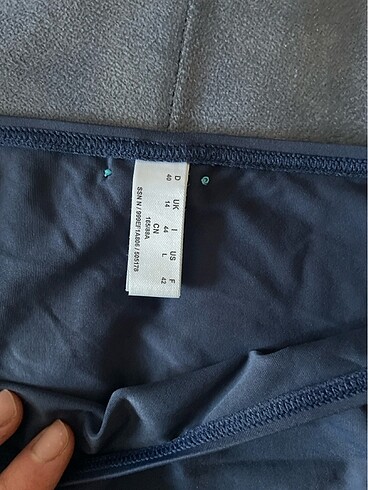 Esprit Bikini altı