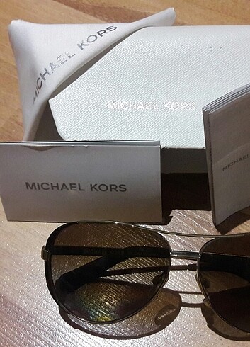 MICHAEL KORS ORJİNAL POLARİZE GÖZLÜK