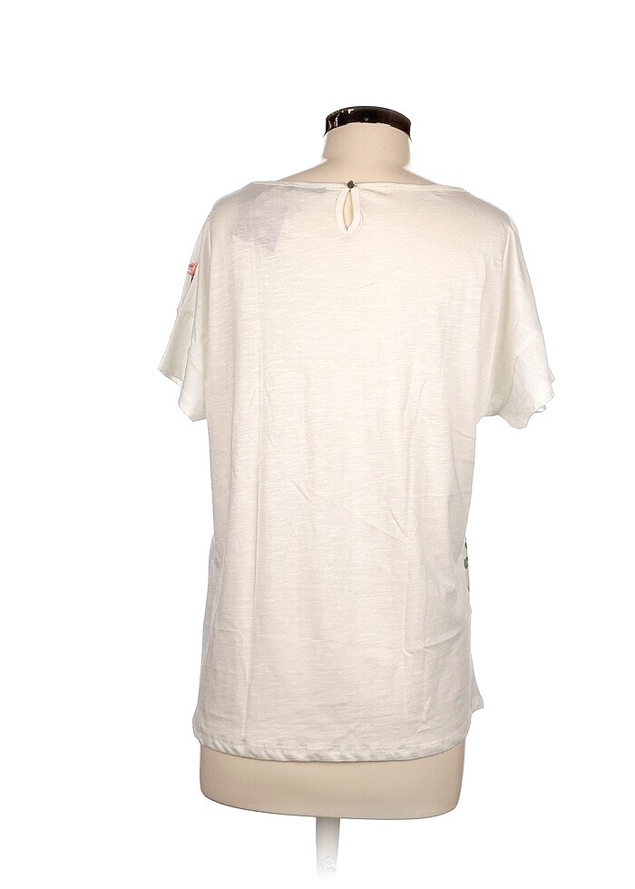 LC Waikiki Bluz %70 İndirimli. - Görsel 3