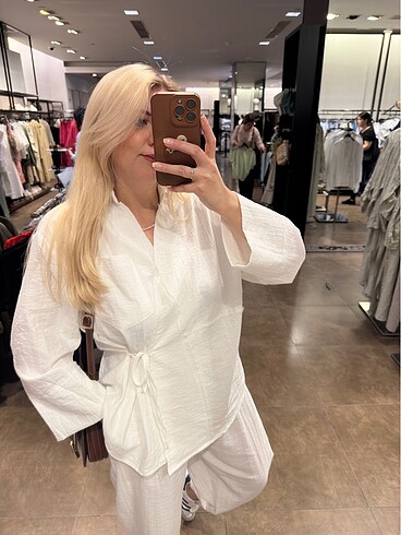 Diğer Zara model takım