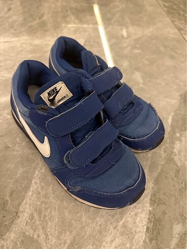 32 Beden Nike erkek çocuk ayakkabısı