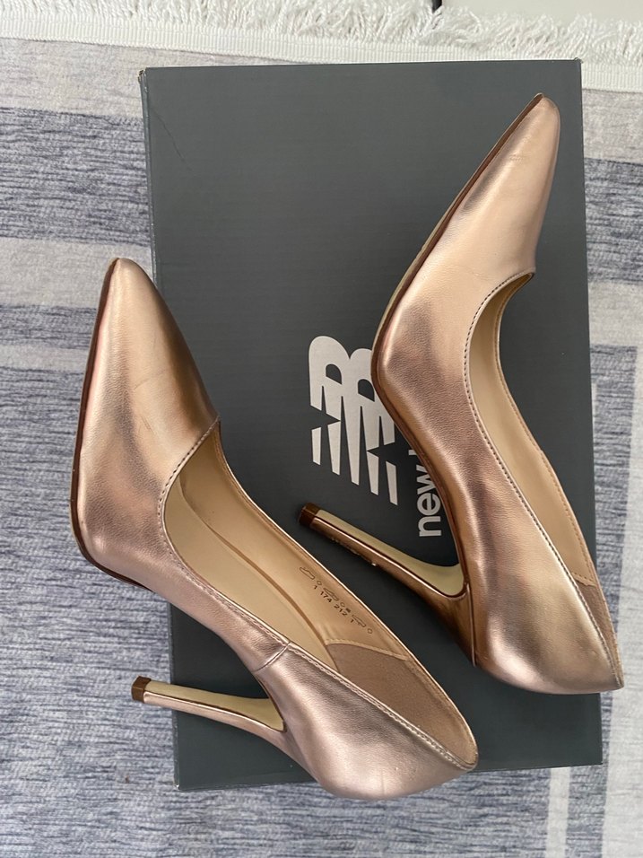 Bej Parlak Deri Tokalı Stiletto - Görsel 3