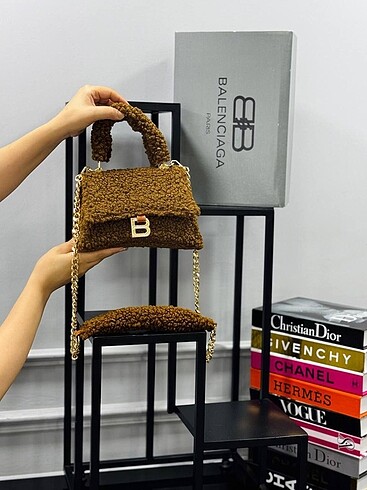 Balenciaga çanta