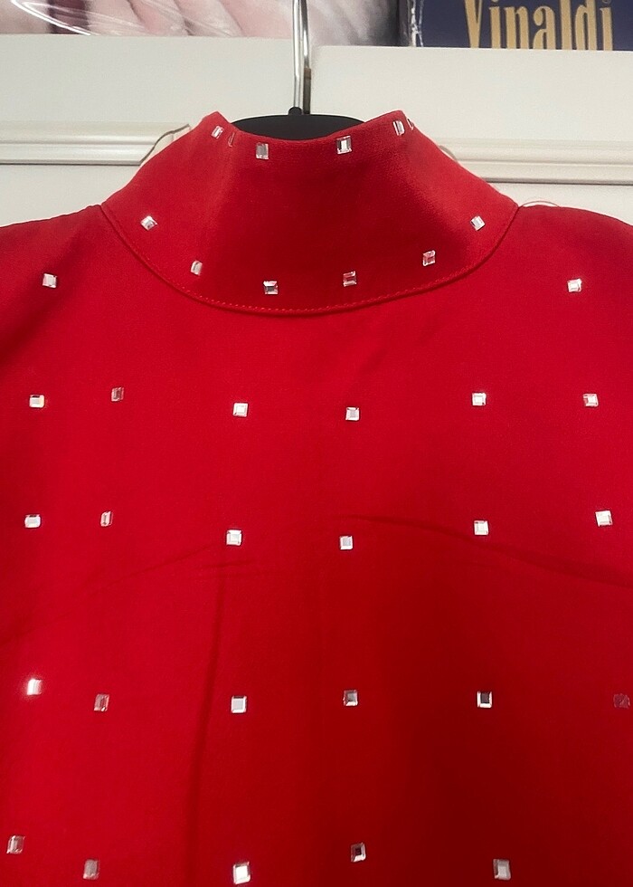 Mini kırmızı elbise - Görsel 2