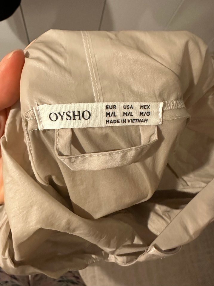 Oysho Bej Uzun  ve Kollu unisex Yağmurluk - Görsel 4