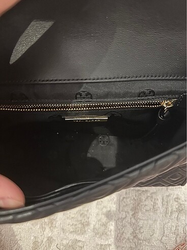 Beden Tory Burch siyah çanta zincir askılı