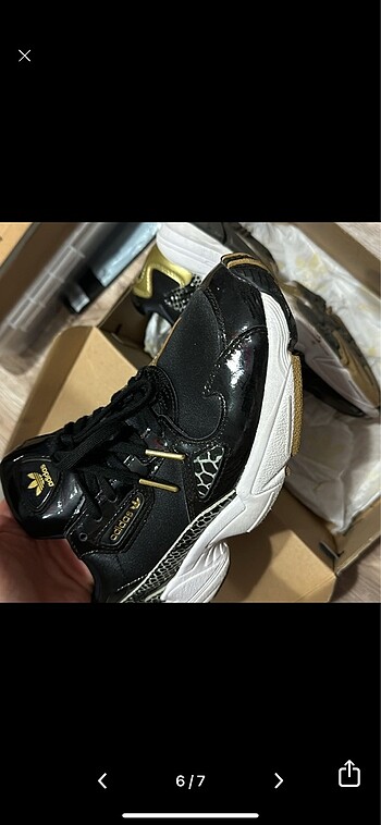40 Beden Adidas Falcon