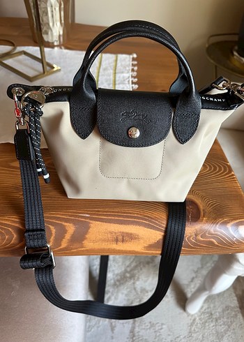 Longchamp ürünü