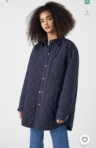 Pull and Bear Kapitone mont