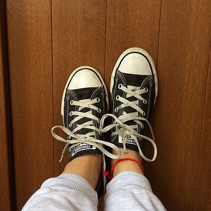 Siyah Converse