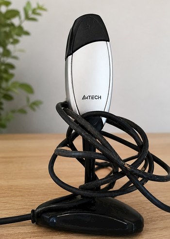 Diğer A4tech Siyah Beyaz Kablolu Ergonomik Mouse