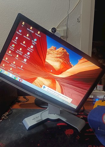 Casper 18*W LCD monitör 9809B VGA giriş Hatasız