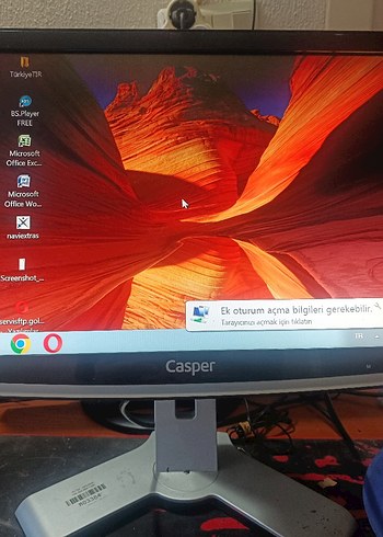 Beden Renk Casper 18*W LCD monitör 9809B VGA giriş Hatasız