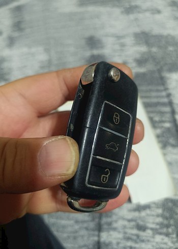 Çipli Oto Anahtar 3 Tuşlu sustalı - Görsel 6