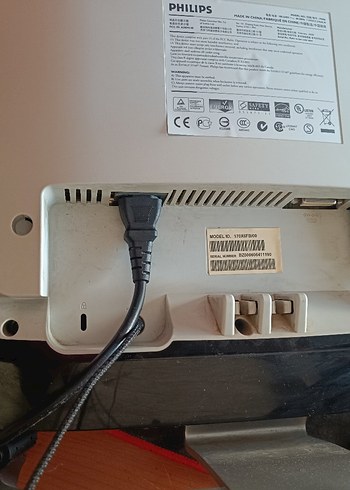 PHİLİPS Monitör VGA Dvi Aux USB kulaklik - Görsel 5