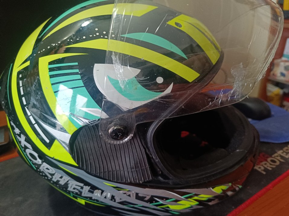 Kask L Beden camı yeni kırık yok - Görsel 5