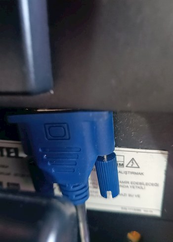 Vestel 17" LCD Monitör Adaptöruyle bir - Görsel 13