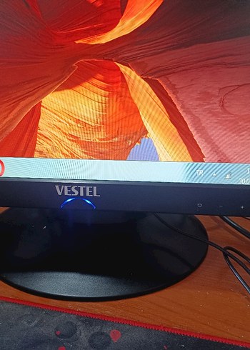 Vestel 17" LCD Monitör Adaptöruyle bir - Görsel 2
