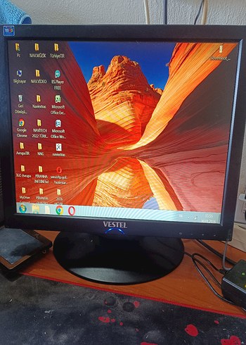 Vestel 17" LCD Monitör Adaptöruyle bir - Görsel 7