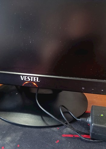 Vestel 17" LCD Monitör Adaptöruyle bir - Görsel 10