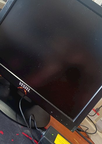 Vestel 17" LCD Monitör Adaptöruyle bir - Görsel 8