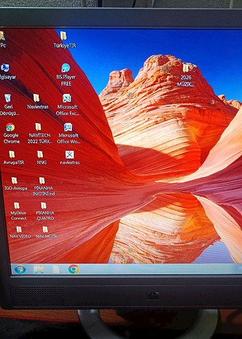 Hp 17" VGA li LCD Monitör iyi durumda - Görsel 4