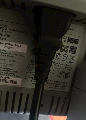 Hp 17" VGA li LCD Monitör iyi durumda - Görsel 8