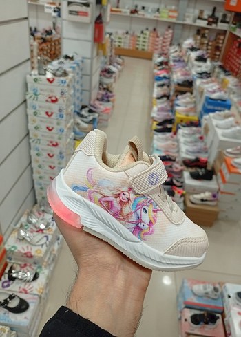 ışıklı Kız Çocuk Beyaz Bağcıksız Sneakers - Görsel 2