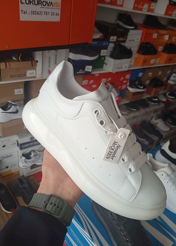 Alexander McQueen 41