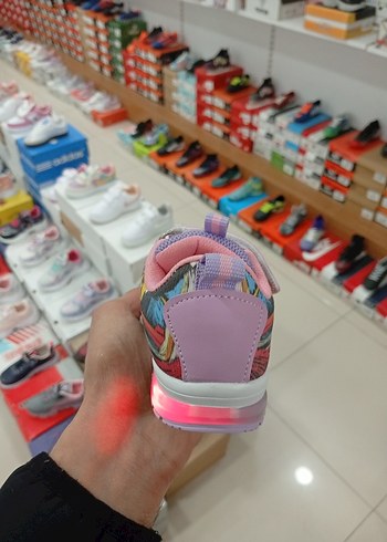 ışıklı Kız Çocuk Renkli Desenli Spor Ayakkabı - Görsel 2