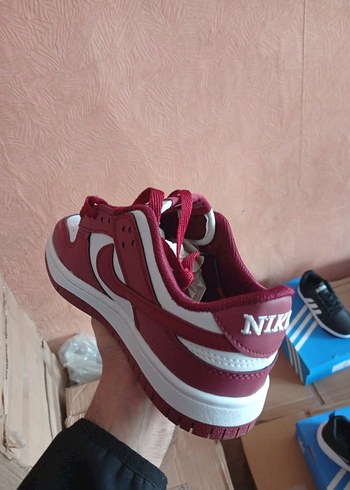 Kırmızı Bağcıklı Stiletto Topuklu Kadın Spor Ayakkabı - Görsel 2