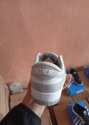 Beyaz Gri Nike Spor Ayakkabı - Görsel 2